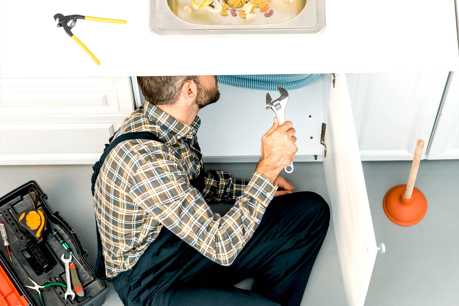 Excel MCR Construction plumber image